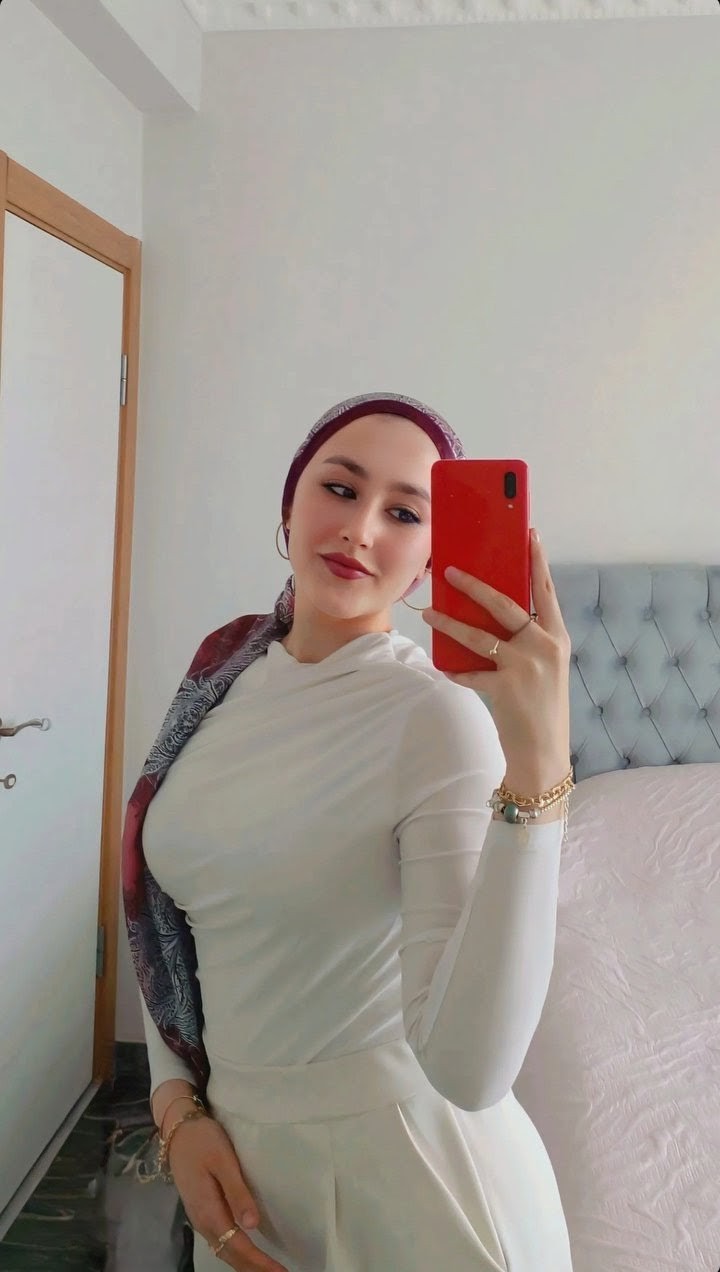 Bitişik Elden Ödeme Escort Ayben