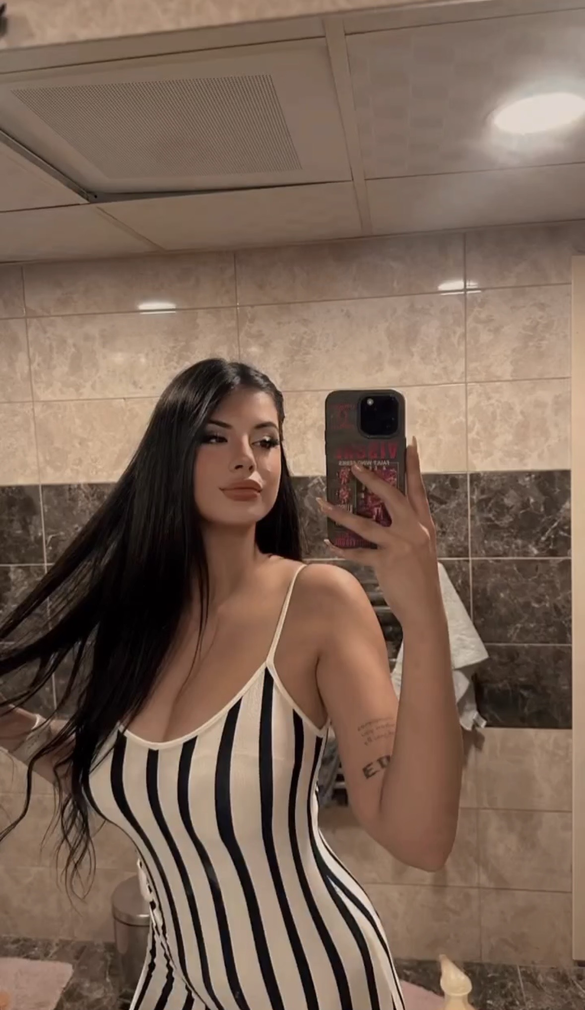 408 Evler Efsane Sevgili Escort Neval