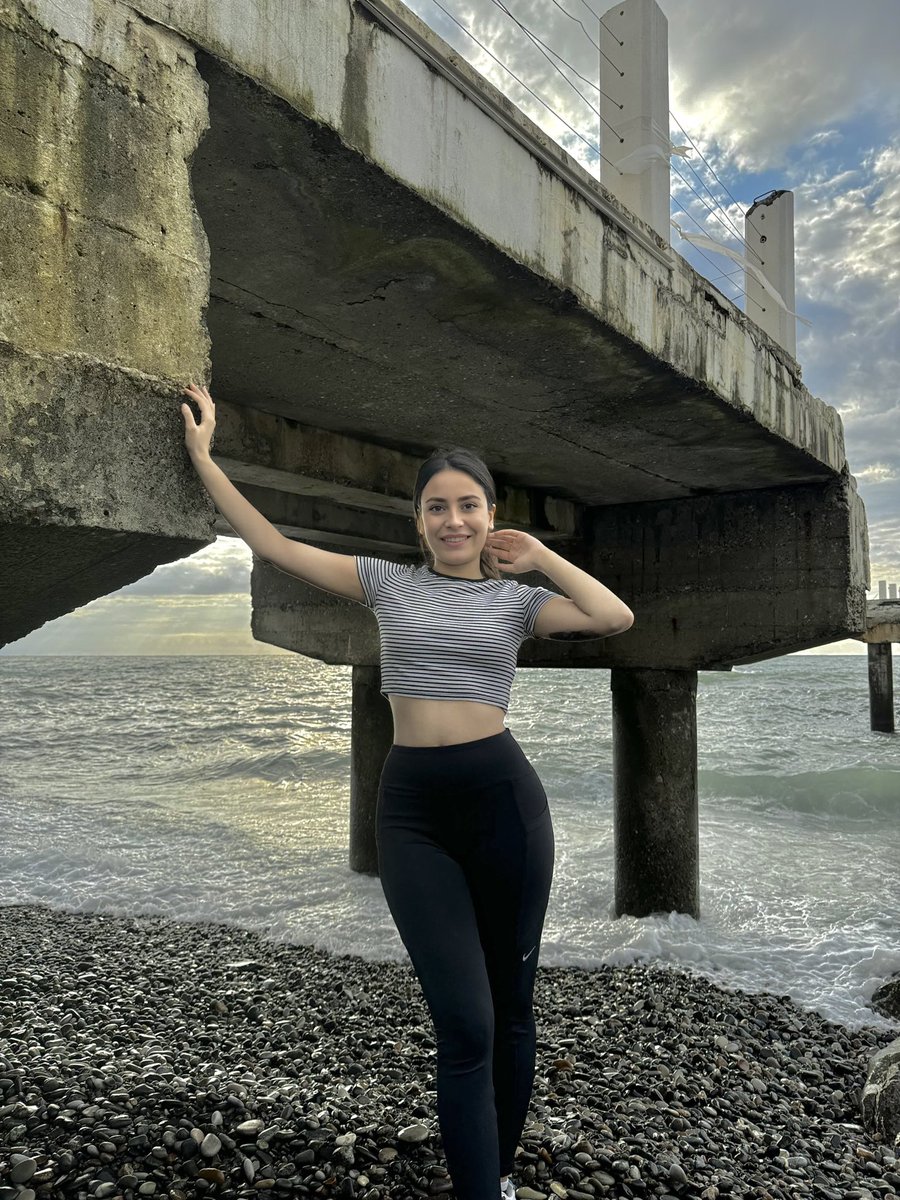 Bintaş Aşkı Arayan Kadın Bayan Escort Hale